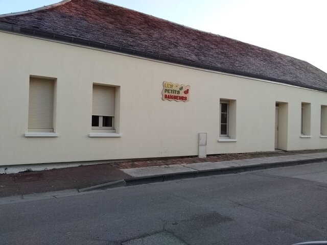 crèche piney facade